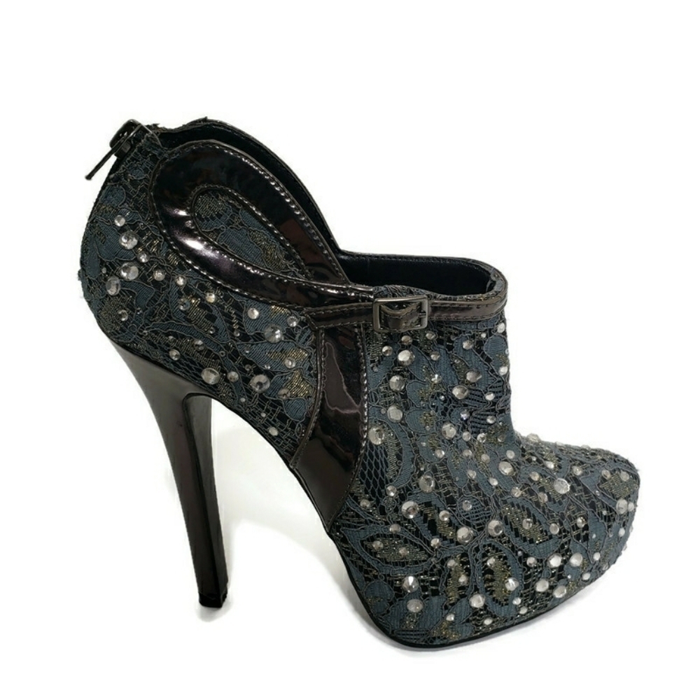 Eva & Zoe Papeete Stud & Lace Heels Size‎ 7.5 Blue Black Spiked